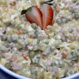 Салат с ветчиной и картофелем